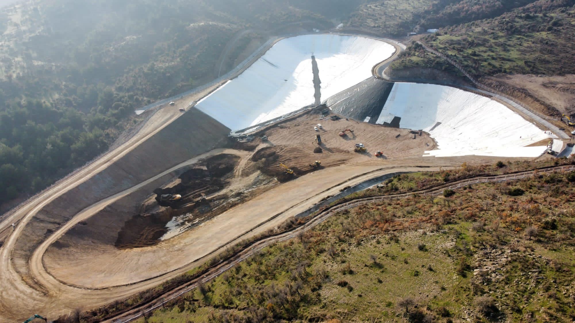 Ayvalık Ayazmant Mevkii Atık Barajı ve Yolu